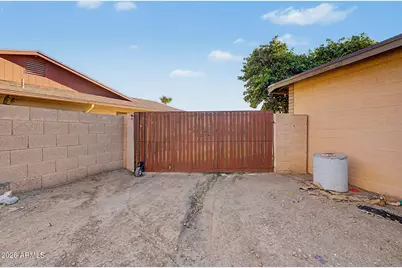 11243 N 58th Drive, Glendale, AZ 85304 - Photo 34