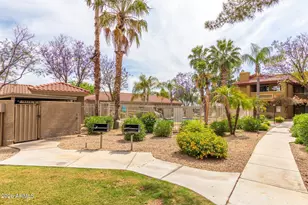 2929 W Yorkshire Dr, Phoenix, AZ 85027 - Photo 38