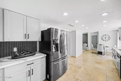 7331 E Valley Vista Drive, Scottsdale, AZ 85250 - Photo 12