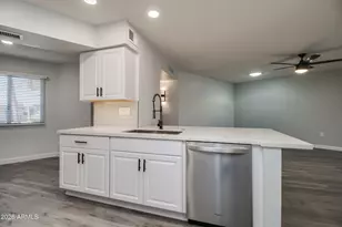19059 N Star Ridge Dr, Sun City West, AZ 85375 - Photo 6