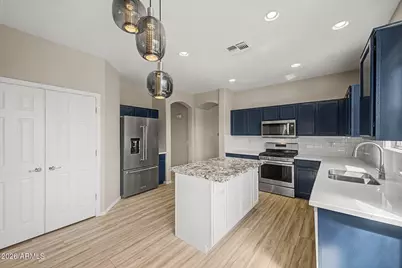 15207 W Windward Avenue, Goodyear, AZ 85395 - Photo 8