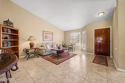 9510 W Menadota Drive, Peoria, AZ 85382 - Photo 4