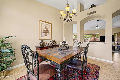 9510 W Menadota Drive, Peoria, AZ 85382 - Photo 6