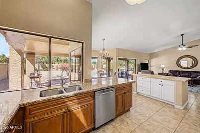 9510 W Menadota Drive, Peoria, AZ 85382 - Photo 14