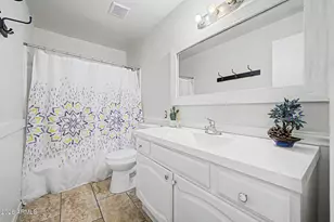 4657 N 79th Dr, Phoenix, AZ 85033 - Photo 24