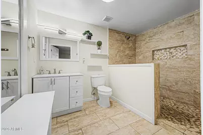 4657 N 79th Drive, Phoenix, AZ 85033 - Photo 16