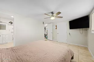 4657 N 79th Dr, Phoenix, AZ 85033 - Photo 14