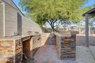4657 N 79th Dr, Phoenix, AZ 85033 - Photo 26