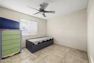 4657 N 79th Dr, Phoenix, AZ 85033 - Photo 18