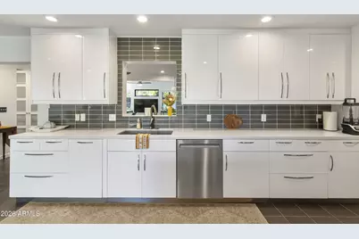1837 E Minnezona Avenue, Phoenix, AZ 85016 - Photo 32