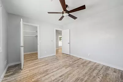 4716 W Royal Palm Road, Glendale, AZ 85302 - Photo 18