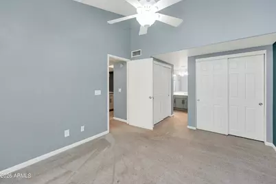 1333 E Morten Avenue #214, Phoenix, AZ 85020 - Photo 2
