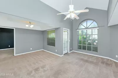 1333 E Morten Avenue #214, Phoenix, AZ 85020 - Photo 12