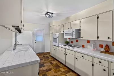4032 W Palmaire Drive, Phoenix, AZ 85051 - Photo 8