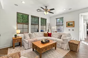 15439 W Dreyfus St, Surprise, AZ 85379 - Photo 14