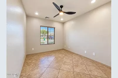 17961 W Lawrence Lane, Waddell, AZ 85355 - Photo 8