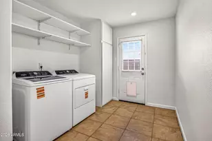 619 E Diamond Dr, Tempe, AZ 85283 - Photo 20
