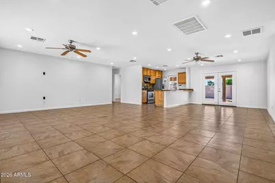 619 E Diamond Drive, Tempe, AZ 85283 - Photo 2