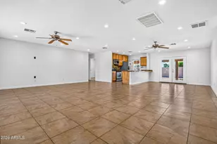 619 E Diamond Dr, Tempe, AZ 85283 - Photo 2