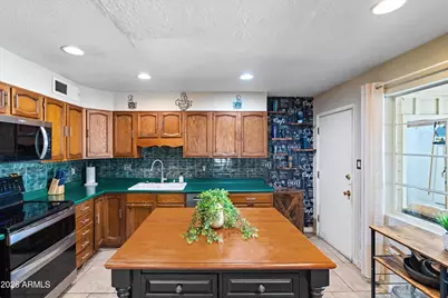 2214 W Keim Drive, Phoenix, AZ 85015 - Photo 2