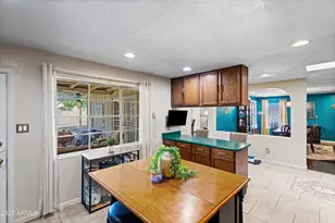 2214 W Keim Dr, Phoenix, AZ 85015 - Photo 14