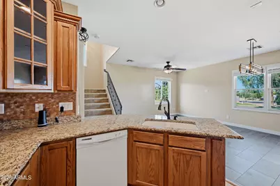 5612 S 21st Place, Phoenix, AZ 85040 - Photo 18