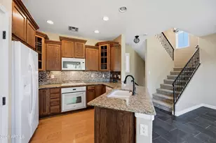 5612 S 21st Pl, Phoenix, AZ 85040 - Photo 14