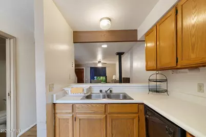 2200 E Dortha Avenue #T, Flagstaff, AZ 86004 - Photo 16