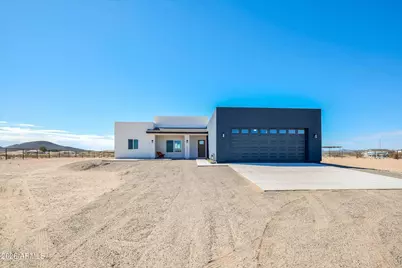 35335 W McNeil Street, Arlington, AZ 85322 - Photo 2