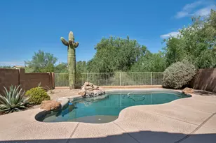 4946 E Roberta Dr, Cave Creek, AZ 85331 - Photo 2