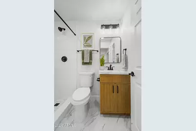 20450 N 14th Lane, Phoenix, AZ 85027 - Photo 14