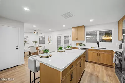 20450 N 14th Lane, Phoenix, AZ 85027 - Photo 10