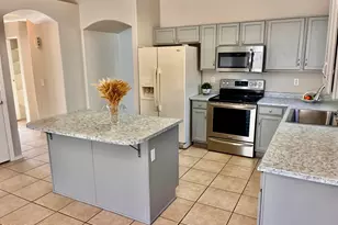13346 W Saguaro Ln, Surprise, AZ 85374 - Photo 12