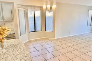 13346 W Saguaro Ln, Surprise, AZ 85374 - Photo 10