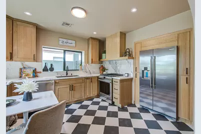 2209 N 12th Avenue, Phoenix, AZ 85007 - Photo 16
