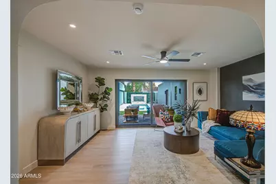 2209 N 12th Avenue, Phoenix, AZ 85007 - Photo 18