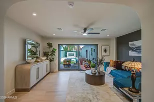 2209 N 12th Ave, Phoenix, AZ 85007 - Photo 18
