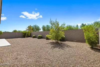 16897 W Almeria Road, Goodyear, AZ 85395 - Photo 40