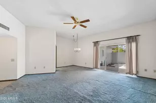 10538 W Palmeras Dr, Sun City, AZ 85373 - Photo 20
