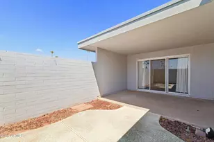 10538 W Palmeras Dr, Sun City, AZ 85373 - Photo 32