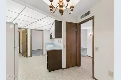 10538 W Palmeras Drive, Sun City, AZ 85373 - Photo 8