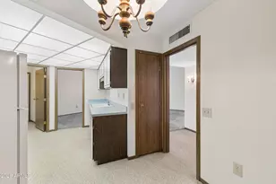 10538 W Palmeras Dr, Sun City, AZ 85373 - Photo 8