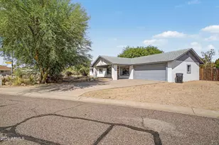 18221 N 42nd St, Phoenix, AZ 85032 - Photo 2