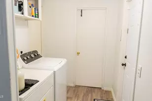 303 E South Mountain Ave, Phoenix, AZ 85042 - Photo 8
