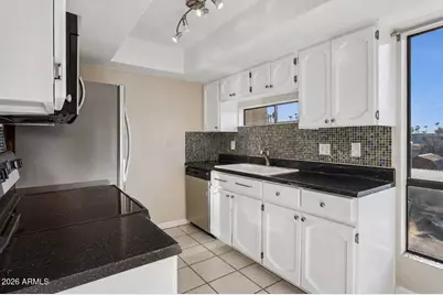 3301 E Earll Drive #223, Phoenix, AZ 85018 - Photo 8