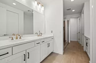 3200 N 39th St, Phoenix, AZ 85018 - Photo 30