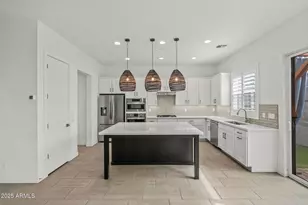 3200 N 39th St, Phoenix, AZ 85018 - Photo 12