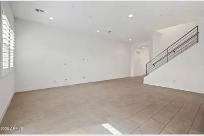 3200 N 39th Street #4, Phoenix, AZ 85018 - Photo 10