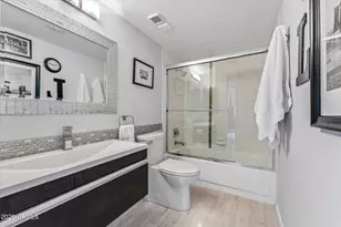 7950 E Camelback Rd, Scottsdale, AZ 85251 - Photo 14