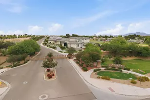 1371 E Kingbird Pl, Chandler, AZ 85286 - Photo 84